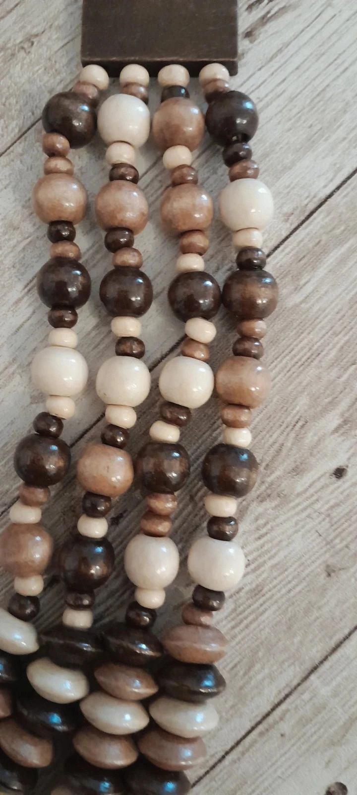 Conjunto collar + pulsera de madera, color café, crema – photo 5